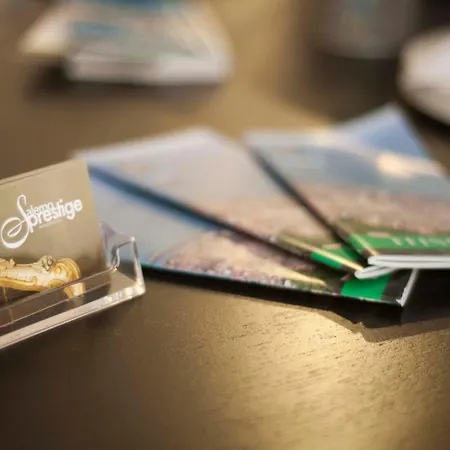 Salernoprestige بيت ضيافة 4*