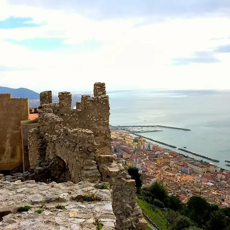 Salernoprestige 招待所