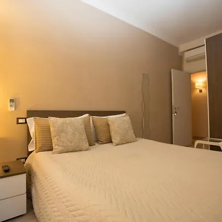 招待所 Salernoprestige 萨莱诺